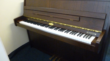 pianos105